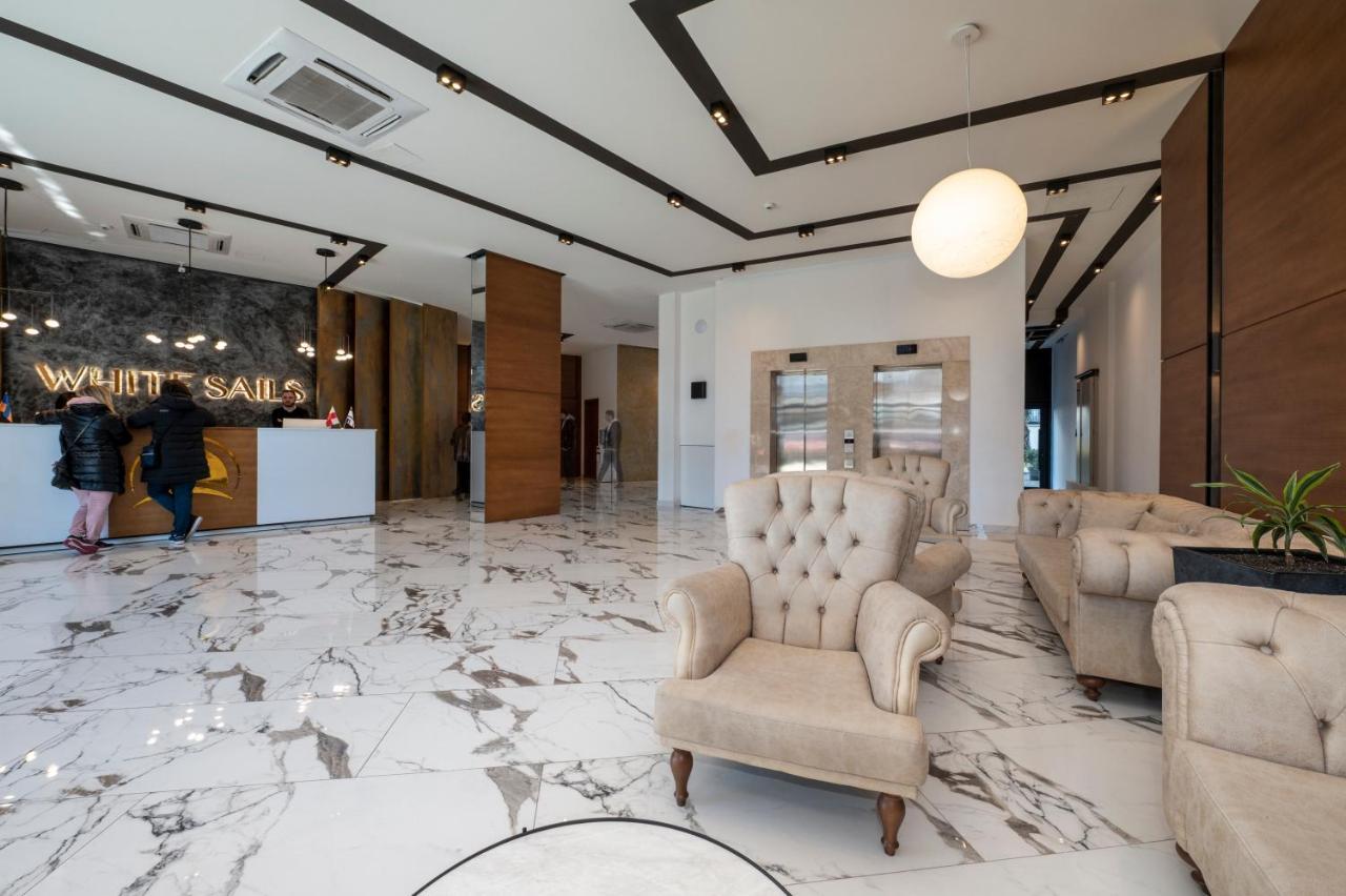 White Sails Residential Hotel Batumi Exterior foto